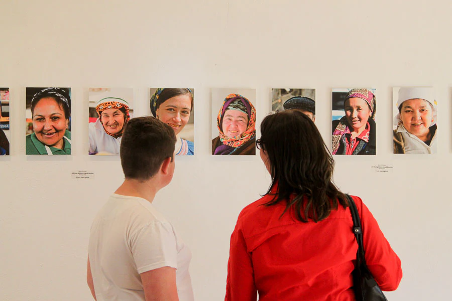 All that glitters is gold opening night By Mary O'Connor